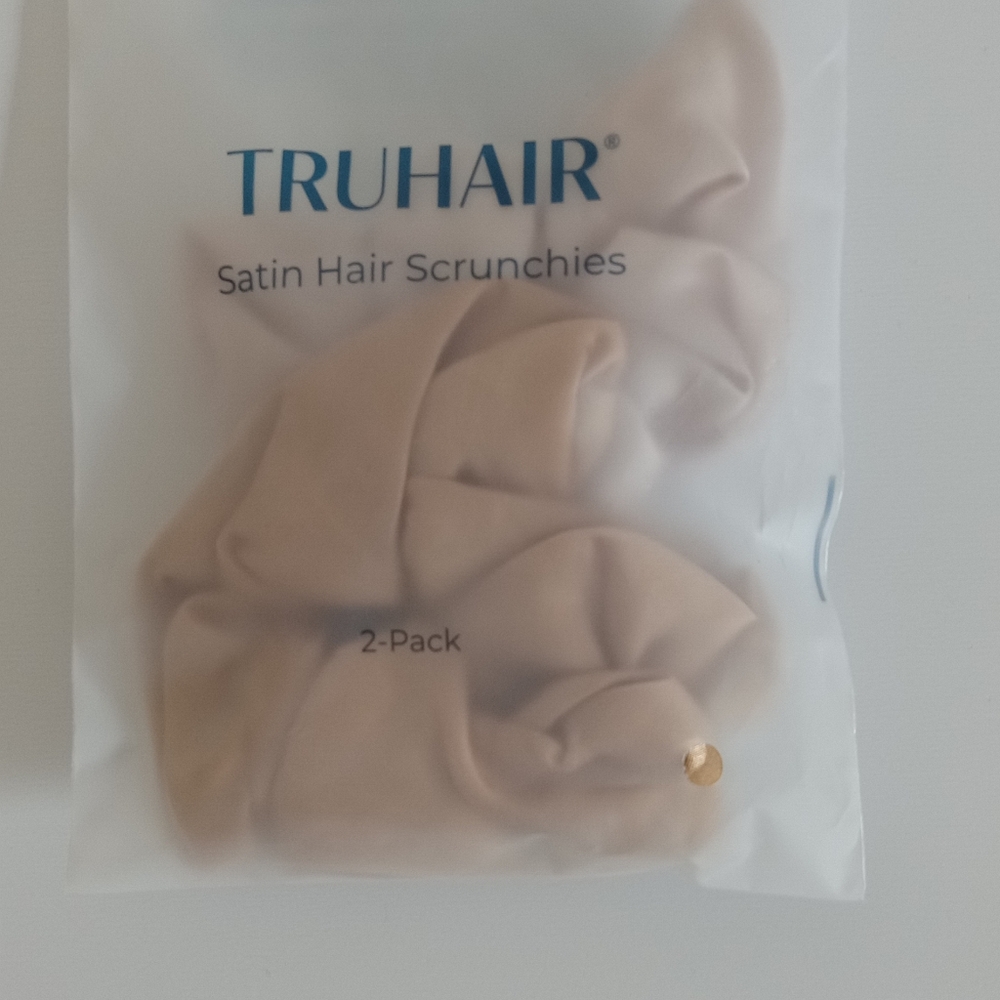2 pack of scrunchies - Picture 2 of 3